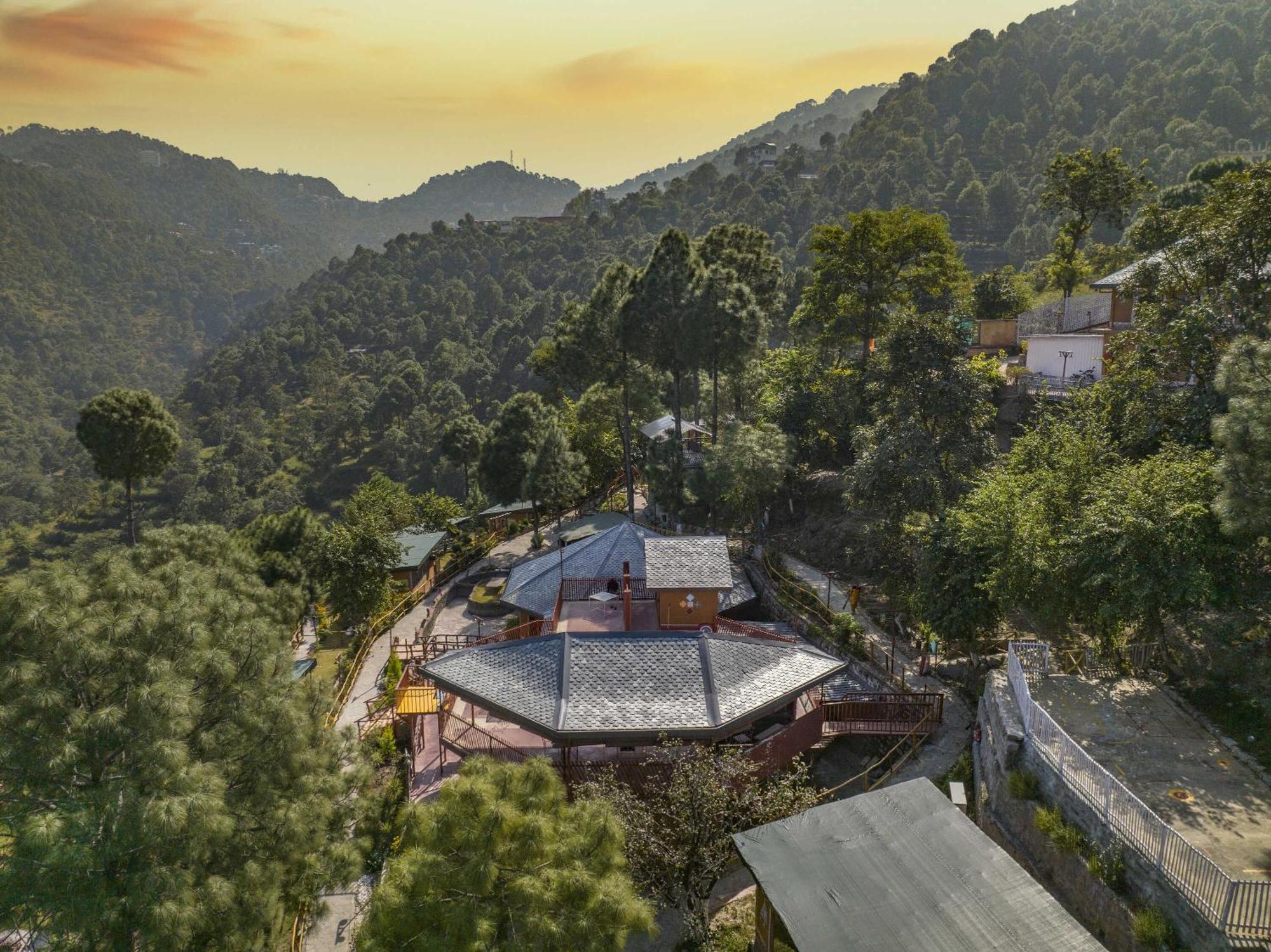 فندق A Kasauli Ggaon By Echor المظهر الخارجي الصورة