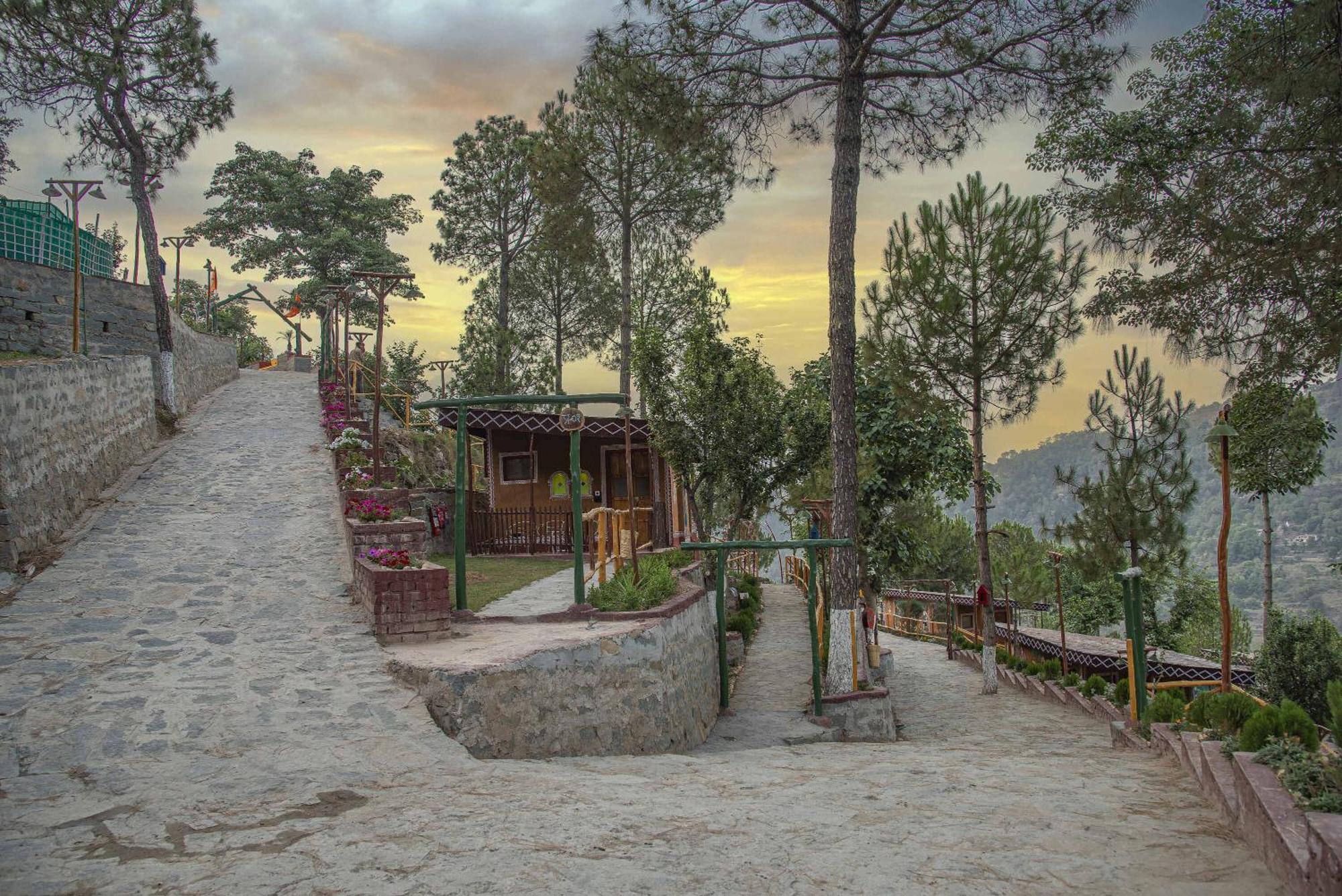 فندق A Kasauli Ggaon By Echor المظهر الخارجي الصورة