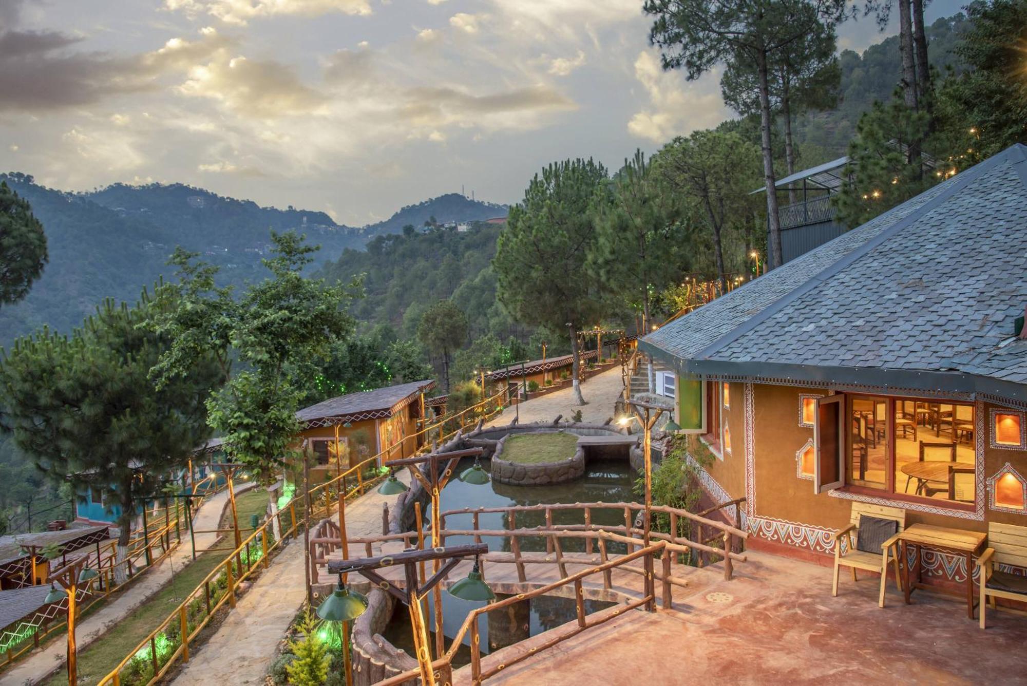فندق A Kasauli Ggaon By Echor المظهر الخارجي الصورة